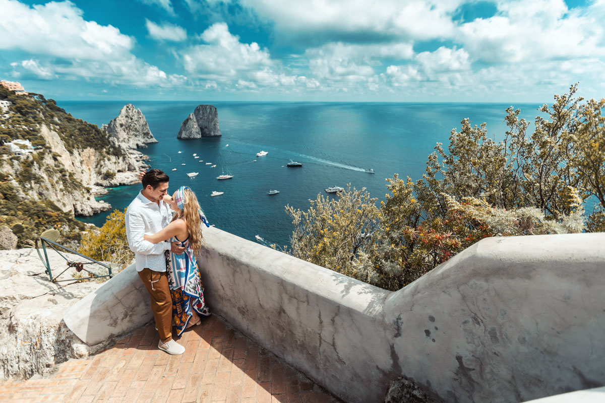 capri walk and photo